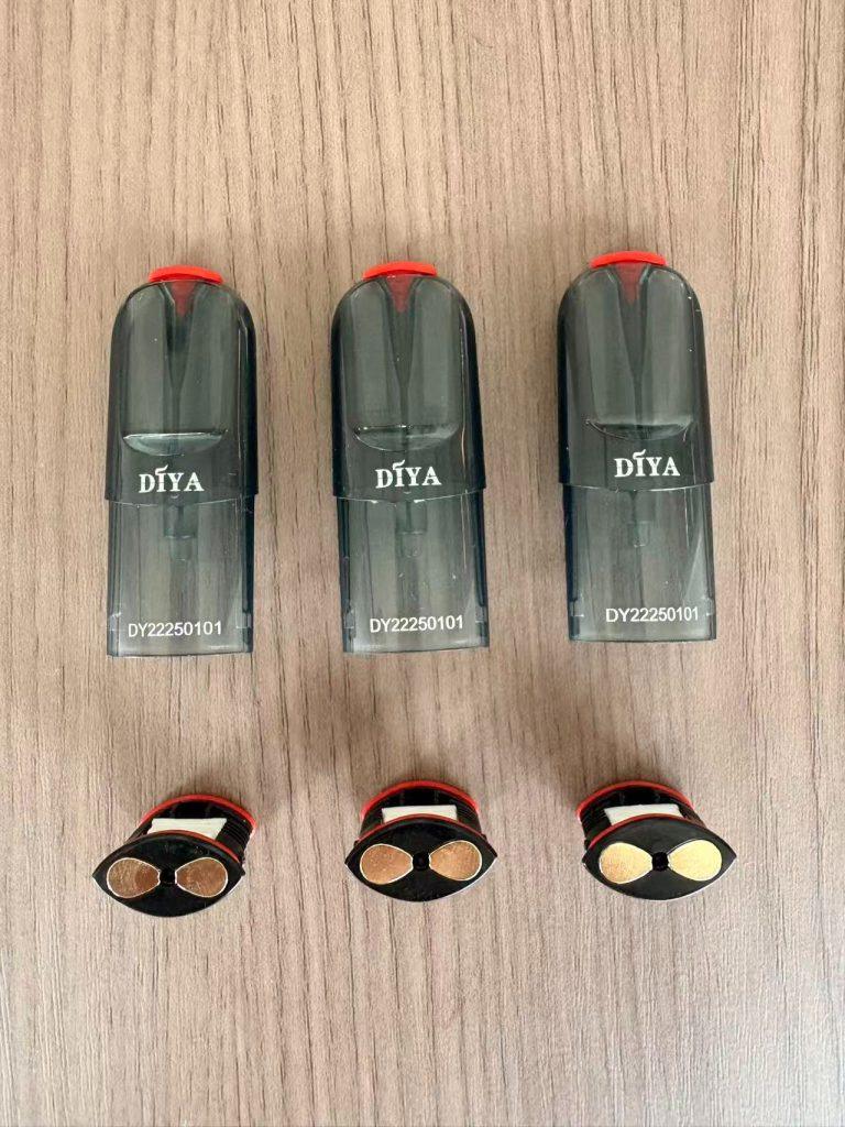 DIYA 叮啞一代通用煙彈底座實拍:適配 RELX 悅刻、SP2S 主機 DIYA 叮啞一代通用煙彈底座實拍:適配 RELX 悅刻、SP2S 主機